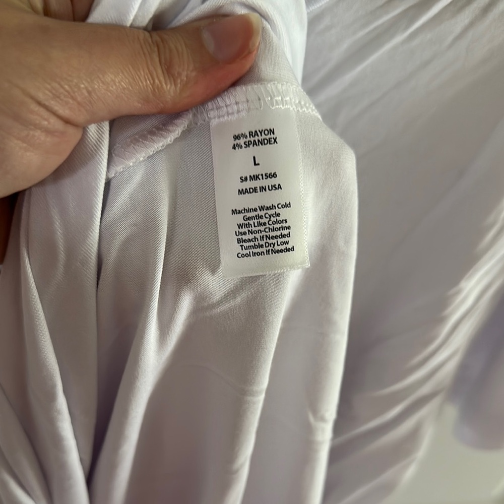 Mazik White T-Shirt with Red Logo - Picture 4 of 4